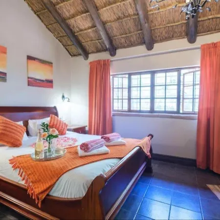 Motozi Lodge Pelindaba Room photo
