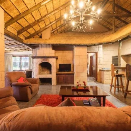 Motozi Lodge Pelindaba Room photo
