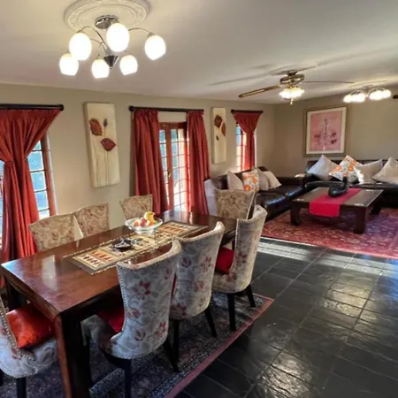 Motozi Lodge Pelindaba Room photo