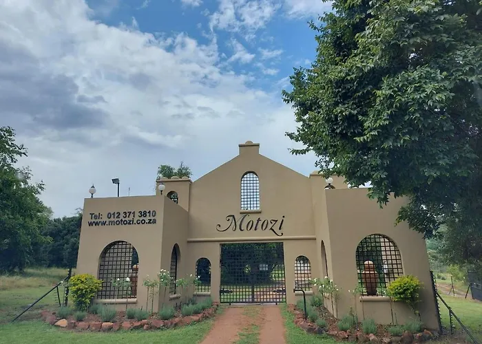 Motozi Lodge
